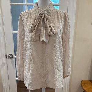 Part Two Women’s Cream Textured Tie-Neck Blouse. Size S